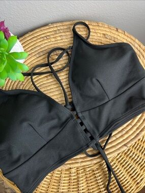 NWT Zaful Black Double-Strap V-Neck Bralette